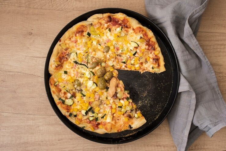 cara menghangatkan makanan sisa, tips panaskan nasi agar tidak keras, panaskan pizza agar renyah, cara memanaskan pasta, food waste solusi, trik dapur ibu muda, menghemat makanan di rumah